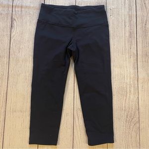 Athleta Navy Blue Chaturanga Capri Crop Leggings Size Small